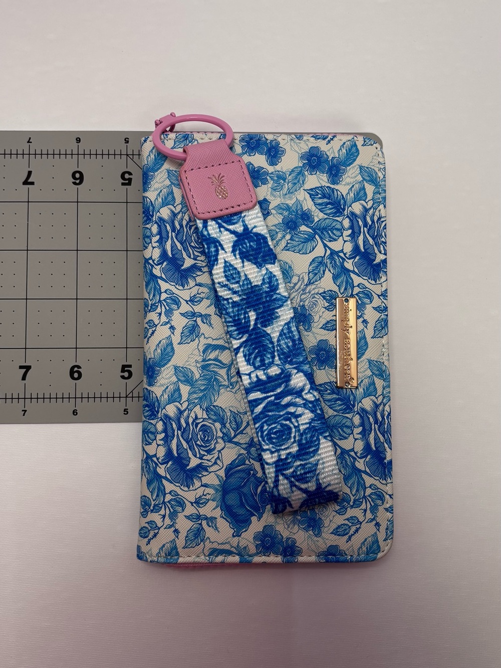 Simply Southern Blue Floral Zip Around Wristlet Wallet Pink Interior - Picture 6 of 6